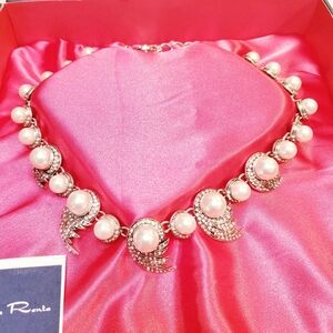 Oscar de la Renta Platinum Tone Swarovski Crystal Pearl Embellished Necklace NIB